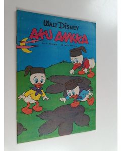 Kirjailijan Walt Disney käytetty teos Aku Ankka 12/1974