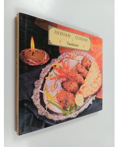 Kirjailijan Geeta Mathur käytetty kirja Indian cuisine : tandoori