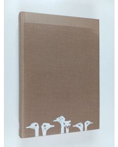 Kirjailijan Rauno Pankola käytetty kirja Afrikan safari : autolla Afrikan ympäri