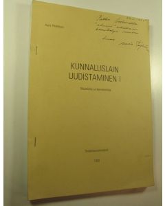 Kirjailijan Aulis Pöyhönen käytetty kirja Kunnallislain uudistaminen 1