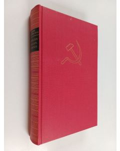 Tekijän Roger Pethybridge  käytetty kirja Venäjän vallankumous silminnäkijäin kuvaamana