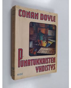 Kirjailijan Conan Doyle käytetty kirja Punatukkaisten yhdistys ; Kreikkalainen tulkki ; Vihreä Mamba ; Yöpikajunan salaisuus : Maailmankuuluja jännitysnovelleja