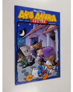 Kirjailijan Walt Disney käytetty kirja Aku Ankka Ekstra 4/2013