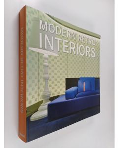 Kirjailijan Daniela Santos Quartino käytetty kirja Interiores Modernos Retro