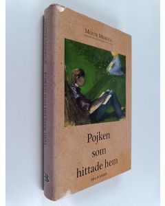 Kirjailijan Monte Merrick käytetty kirja Pojken som hittade hem