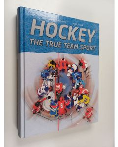 Kirjailijan Vsevolod Kukushkin käytetty kirja Hockey - The true team sport