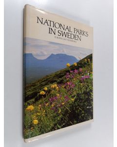 Kirjailijan Claes Grundsten käytetty kirja National Parks in Sweden : Europe's Last Wilderness