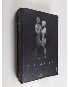 Kirjailijan Serkan Karaismailoğlu käytetty kirja Pia Mater