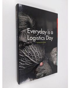 käytetty kirja Everyday is a logistics day
