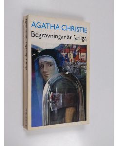 Kirjailijan Agatha Christie käytetty kirja Begravningar är farliga