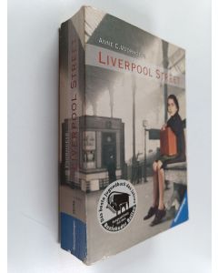 Kirjailijan Anne C. Voorhoeve käytetty kirja Liverpool Street