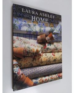 Kirjailijan Laura Ashley käytetty kirja Home 1994