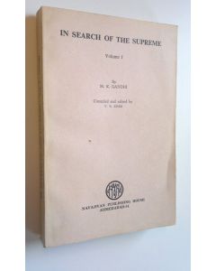Kirjailijan M. K. Gandhi käytetty kirja In search of the supreme, volume 1