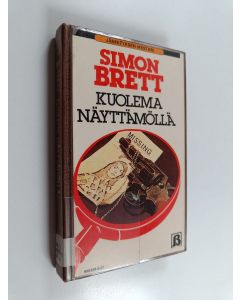 Kirjailijan Simon Brett käytetty kirja Kuolema näyttämöllä