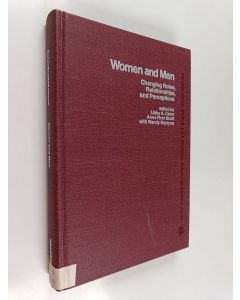 Kirjailijan Libby Cater käytetty kirja Women and Men : Changing Roles, Relationships and Perceptions
