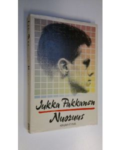 Kirjailijan Jukka Pakkanen käytetty kirja Nuoruus : novelleja