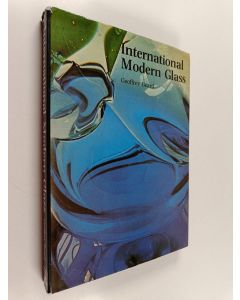 Kirjailijan Geoffrey Beard käytetty kirja International Modern Glass