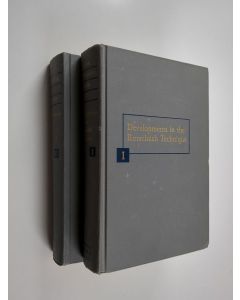 Kirjailijan Bruno Klopfer käytetty kirja Developments in the Rorschach Technique 1-2 : Technique and theory ; Fields of application, 1956