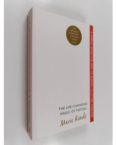 Kirjailijan Marie Kondo käytetty kirja The life-changing magic of tidying