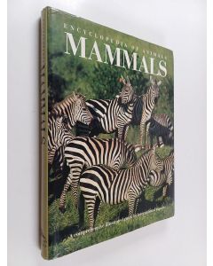 Kirjailijan George McKay & Edwin Gould käytetty kirja Mammals