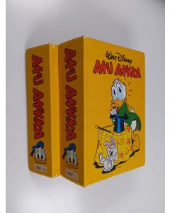 Kirjailijan Walt Disney käytetty teos Aku Ankka vuosikerta 1997 (n:o 1-52 kahdessa kansiossa)