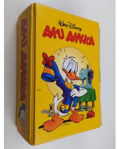 Kirjailijan Walt Disney uusi teos Aku Ankka vuosikerta 1999 (puuttuu nrot 20, 23, 28, 43)