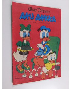 Kirjailijan Walt Disney käytetty teos Aku Ankka 19/1974
