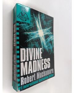 Kirjailijan Robert Muchamore käytetty kirja Divine madness