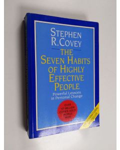 Kirjailijan Stephen R. Covey käytetty kirja The Seven Habits of Highly Effective People