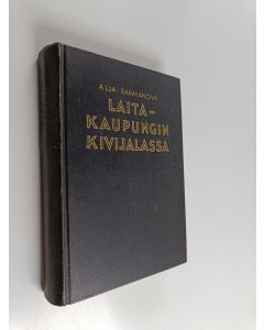 Kirjailijan Alja Rahmanova käytetty kirja Laitakaupungin kivijalassa
