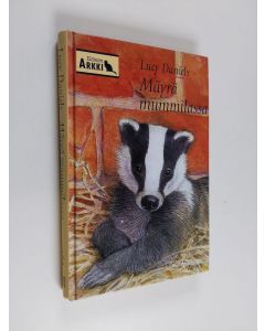 Kirjailijan Lucy Daniels käytetty kirja Mäyrä mummilassa