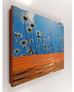 Kirjailijan Tapani Räsänen käytetty kirja Suomen suvi = Summer in Finland