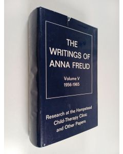Kirjailijan Anna Freud käytetty kirja The Writings of Anna Freud Volume V - Research at the Hamstead Child Therapy Clinic and Other Papers, 1956-1965
