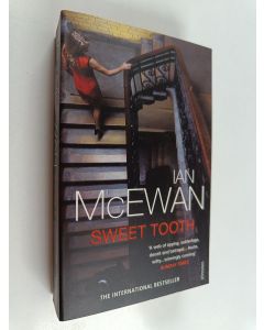 Kirjailijan Ian McEwan käytetty kirja Sweet tooth