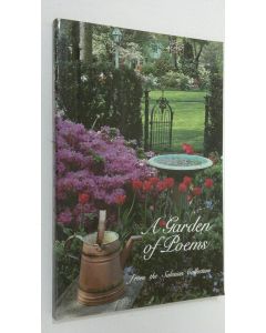 Kirjailijan Sara Tarascio käytetty kirja A Garden of Poems : from the Salesian Collection