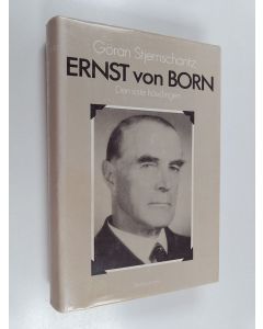 Kirjailijan Göran Stjernschantz käytetty kirja Ernst von Born : den siste hövdingen