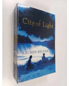 Kirjailijan Lauren Belfer käytetty kirja City of Light