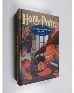 Kirjailijan J. K. Rowling käytetty kirja Harry Potter ja salaisuuksien kammio