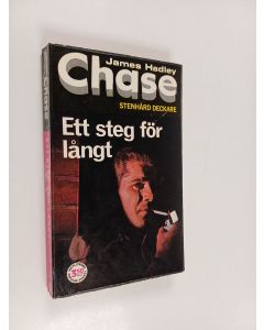 Kirjailijan James Hadley Chase käytetty kirja En steg för långt
