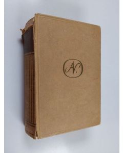 Kirjailijan Auni Nuolivaara käytetty kirja Paimen, piika ja emäntä (lyhennetty laitos romaanitrilogiasta Paimen, piika ja emäntä, Isäntä ja emäntä sekä Päivä ja ehtoo)