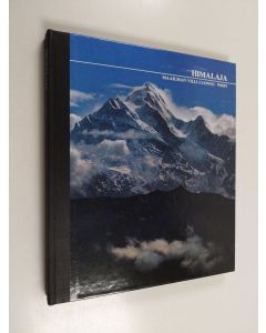 Kirjailijan Nigel Nicolson käytetty kirja Himalaja