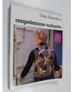 Kirjailijan Ulla Haneklou käytetty kirja Ompelemme nahasta