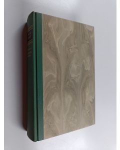 Kirjailijan Sigrid Undset käytetty kirja Peilikuvia ; Yksitoista vuotta