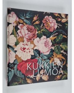 käytetty kirja Kukkien lumoa