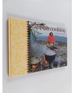 Kirjailijan Päivikki Palosaari käytetty kirja Lappish cooking from fire and fell