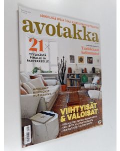 käytetty kirja Avotakka : Huhtikuu 2021