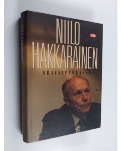 Kirjailijan Niilo Hakkarainen käytetty kirja Oravanpyörässä (ERINOMAINEN)