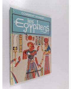 Kirjailijan Anne Millard käytetty kirja Les Egyptiens