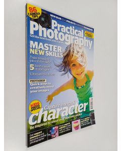 käytetty kirja Practical Photography April 2013