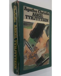 Kirjailijan Agatha Christie käytetty kirja Askel tyhjyyteen